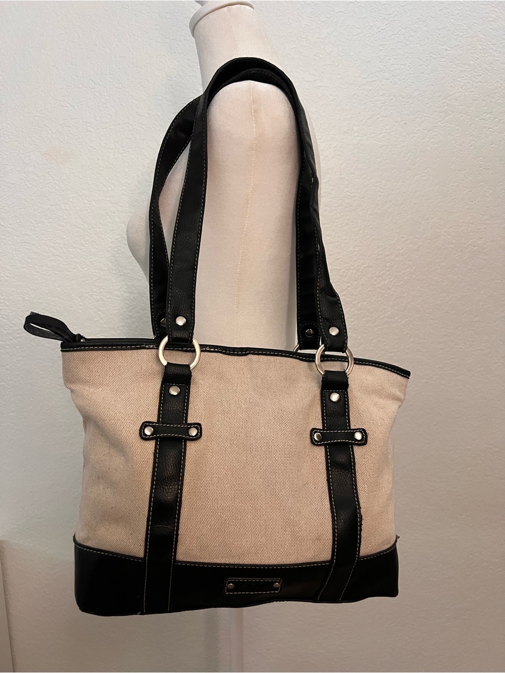 Stone Mountain Canvas Tote Bag Beige Black Trim Shoulder Purse